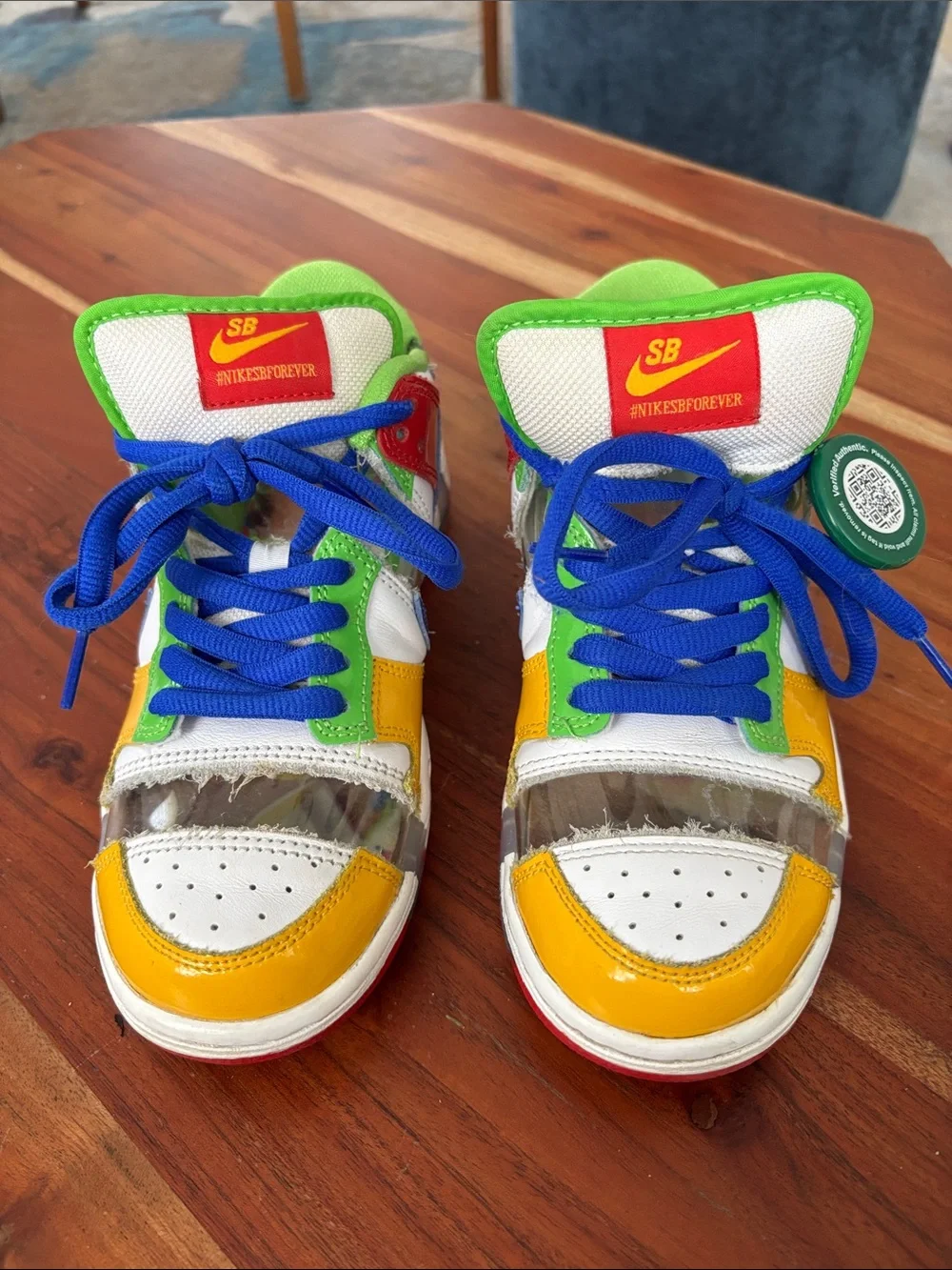 Nike Kids SB Dunk Low-Sandy Bodecker Top Sneakers with Blue Laces